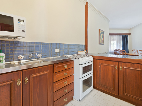 apartment-kitchen